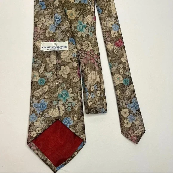 Vintage VAN HEUSEN Floral Tie 95% Polyester 5%Silk Wedding Special Occasion Tie - Picture 4 of 6